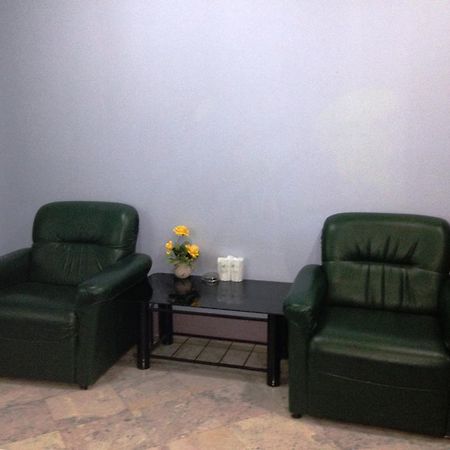 Luxury Hotel Ban Don Rak Bagian luar foto